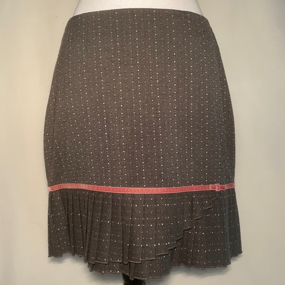 SC Collection Stretch Polyester Gray Skirt w/velour ribbon lining pleats size 6